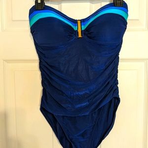 La Blanca women's one-piece swimsuit